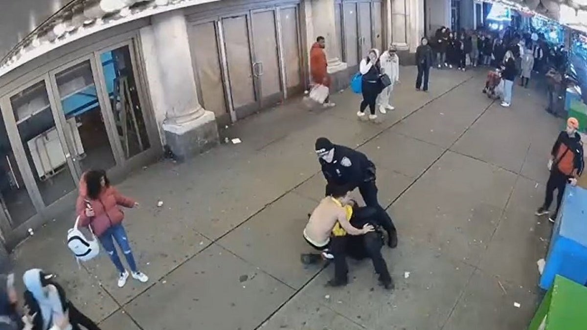 Authorities release NYPD bodycam footage of police attack by migrants