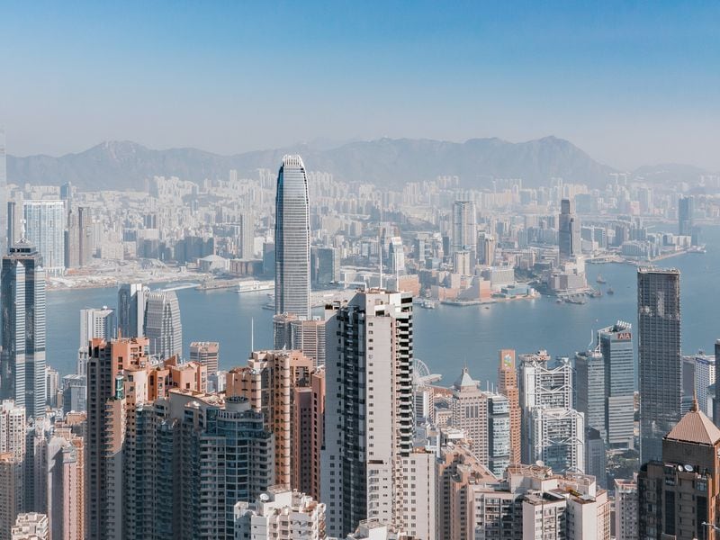 Hong Kong’s FSTB to Consult on Regulation for OTC Crypto Venues