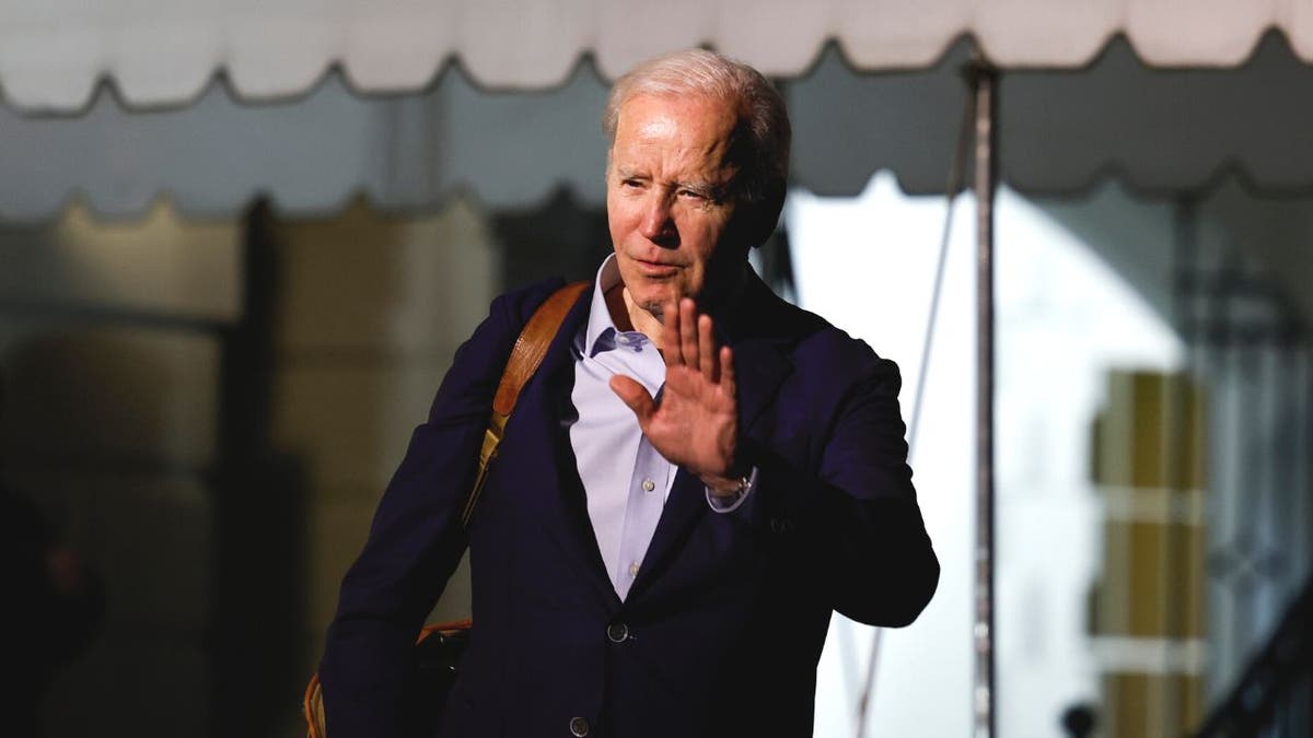 As campaign leak pushes Biden out, will Democrats anoint Kamala Harris?