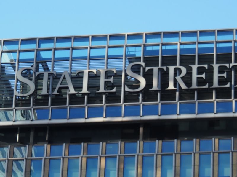 State Street Mulls Creating Stablecoin, Deposit Token as RWA Tokenization Heats Up