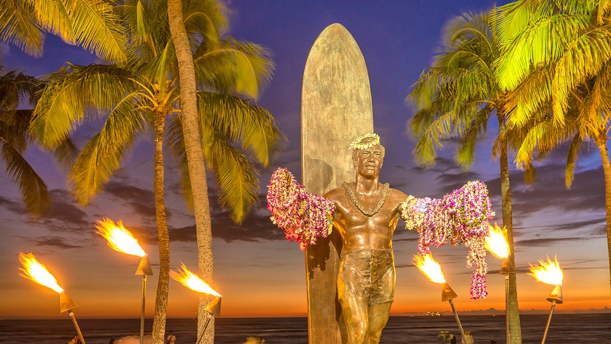 Meet the American who spread surfing all over the world, Duke Kahanamoku of Hawaii