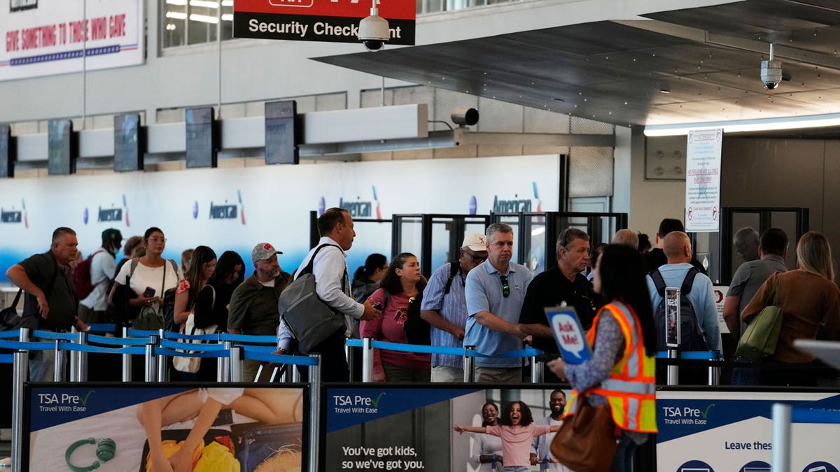 Body found inside O’Hare Airport baggage machinery ruled a suicide